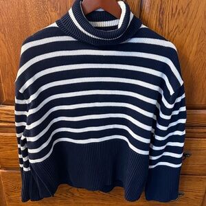 Fisherman style turtleneck stripe